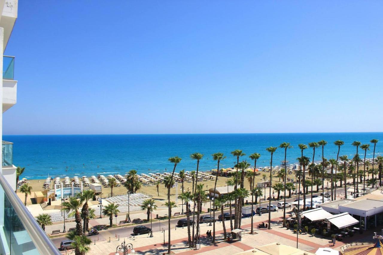 2b Seafront Boutique Finikoudes Beach Διαμέρισμα
